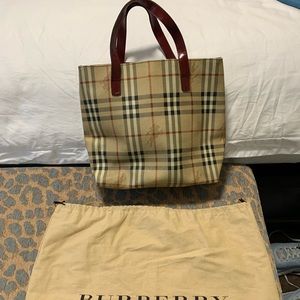 Burberry tote bag w dust bag